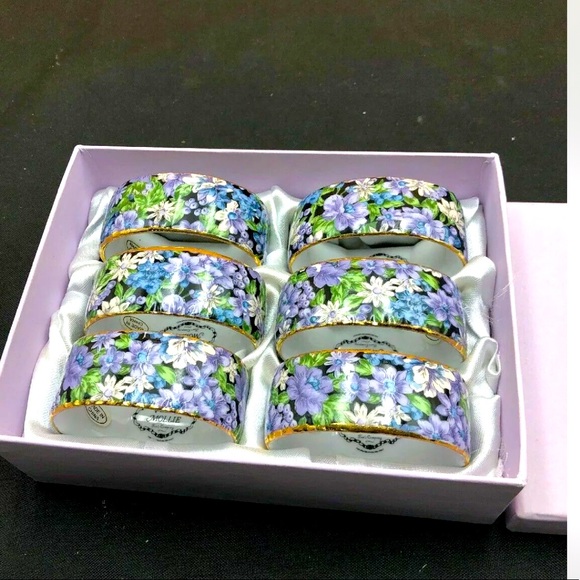 Set Of 6 GORGEOUS Floral Porcelain Napkin Rings Kintz 4 Two’s Company Mollie EUC - Picture 2 of 5